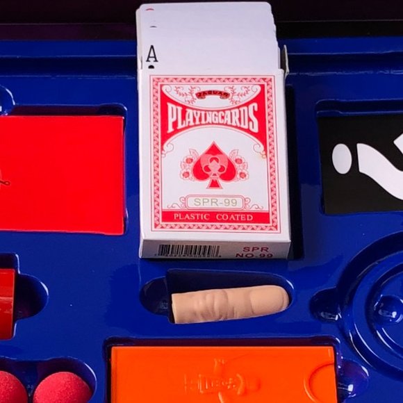 The Real Magic Kit Box of Tricks - Picture 5 of 13